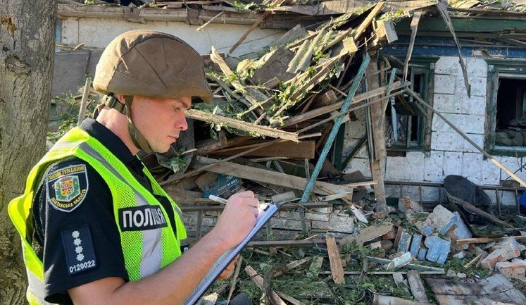 Двоє людей постраждали внаслідок удару ворожого БпЛА на Полтавщині: пошкоджено житлові будинки
