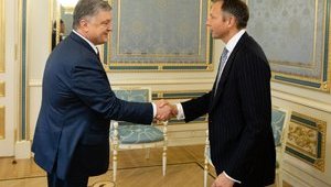 Співрозмовники скоординували заходи щодо недопущення будівництва Північного потоку, - Порошенко зустрівся із заступником Держсекретаря США Фенноном. ВІДЕО+ФОТО