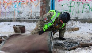 Warhead of Iskander-M missile weighing about 500 kg was neutralised in Dniprovskyi district of Kyiv. VIDEO+PHOTOS
