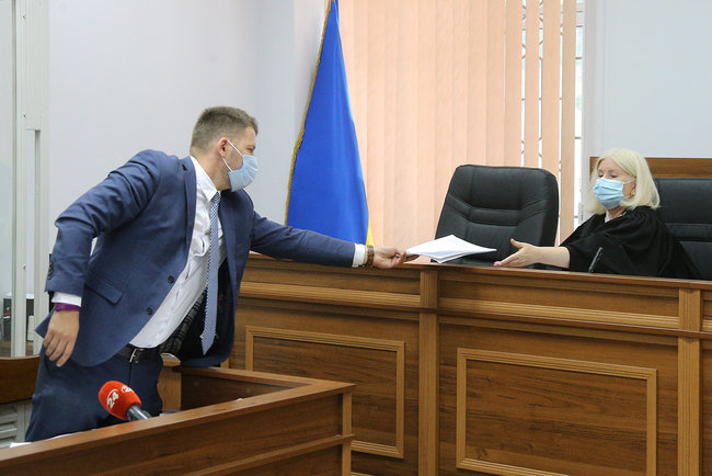 Держава не зацікавлена в розвитку Мотор Січі, - адвокат компанії-акціонера 04
