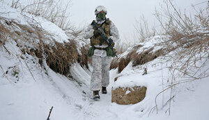 Significant number of soldiers suffered frostbite at front. Special means for warming hands and feet are needed, - Butusov