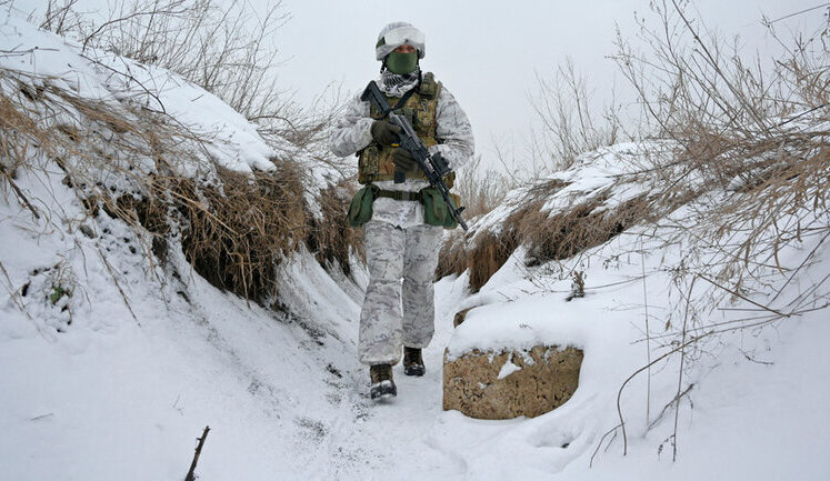 Significant number of soldiers suffered frostbite at front. Special means for warming hands and feet are needed, - Butusov