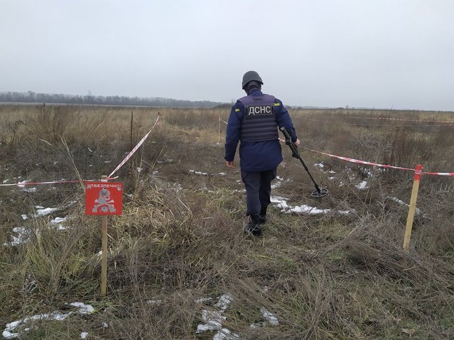 За тиждень піротехніки ДСНС обстежили 34 га території, знешкодили 241 вибухонебезпечний предмет, - пресцентр ОС 03