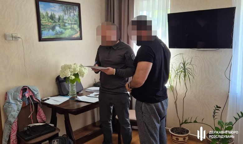 Начальника підрозділу поліції охорони на Дніпропетровщині затримано за вимагання