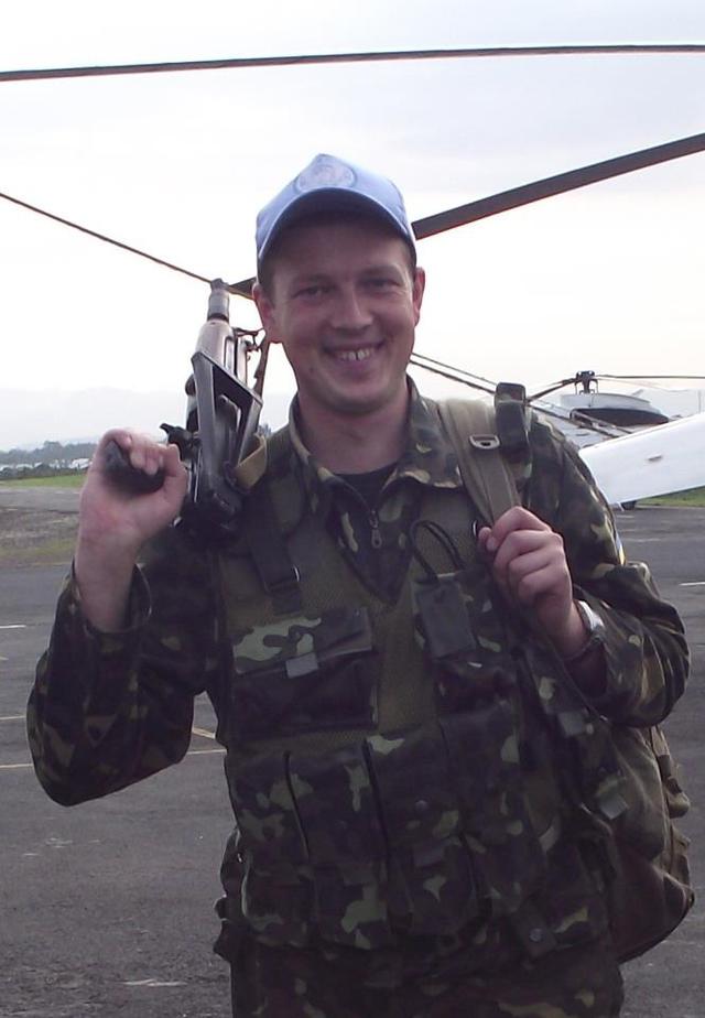 Влучили ми, але влучили і в нас. Наш вертоліт падав дуже довго - шість секунд 03