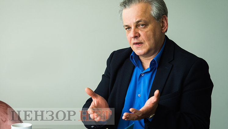 Якщо можна розпустити КС законом, тоді можна скасувати результати президентських виборів рішенням ЖЕКу, - Рахманін