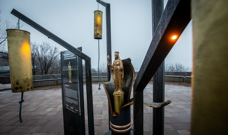 До Дня ракетних військ та артилерії відкрили артоб'єкти у Києві