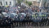 "Євробляхери" пікетують Раду: правоохоронці взяли будівлю парламенту під посилену охорону. ВІДЕО+ФОТОрепортаж