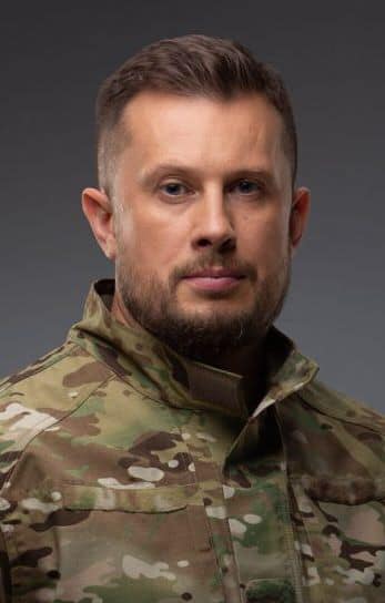 Ексдобровольці Азова Кравченко і Філімонов заявили, що Білецький побив їх через підтримку Стерненка: Були удари в голову і допити 01