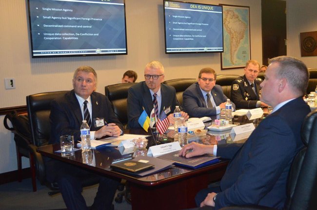 Україна і США спільно боротимуться з міжнародним наркотрафіком, - Аваков 03