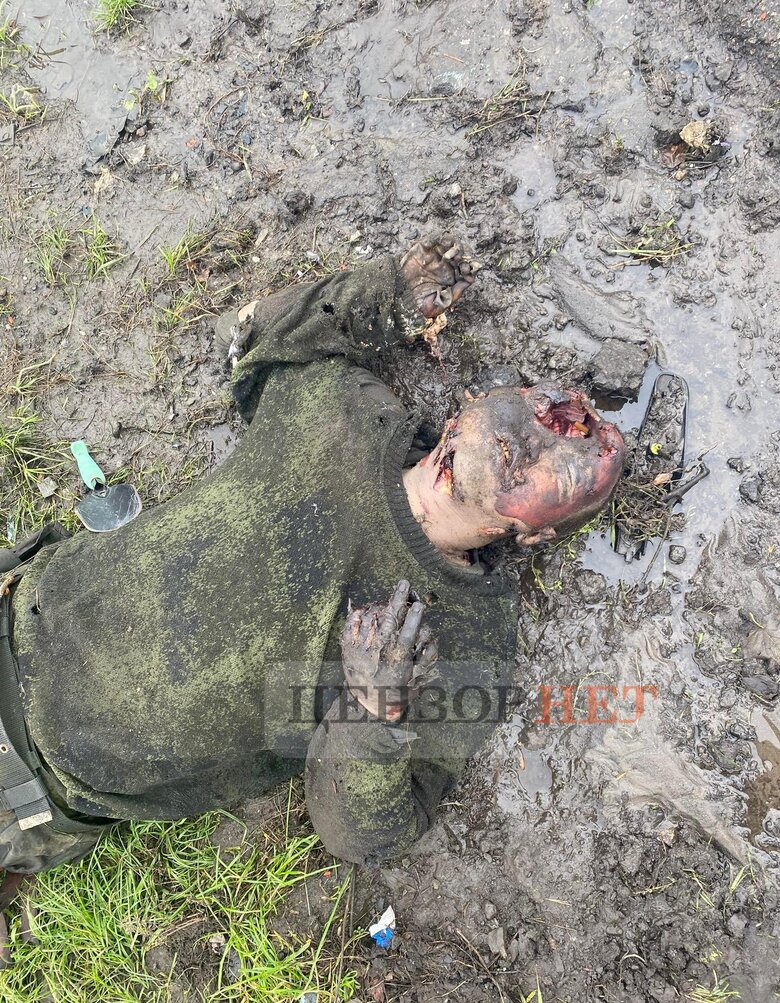 Розірвані на шматки російські окупанти після бою з 92-ю бригадою ЗСУ на сході Харківщини 09