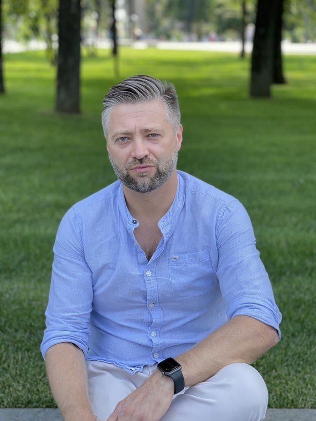 Агрохолдинги купуватимуть землі на підставних осіб, але всі землі не розкуплять. Інтервю з земельним консультантом 02