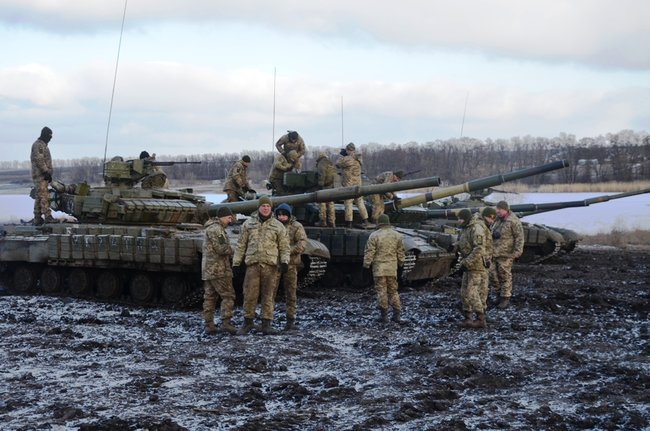 У зоні АТО провели танковий іспит, - Міноборони 02