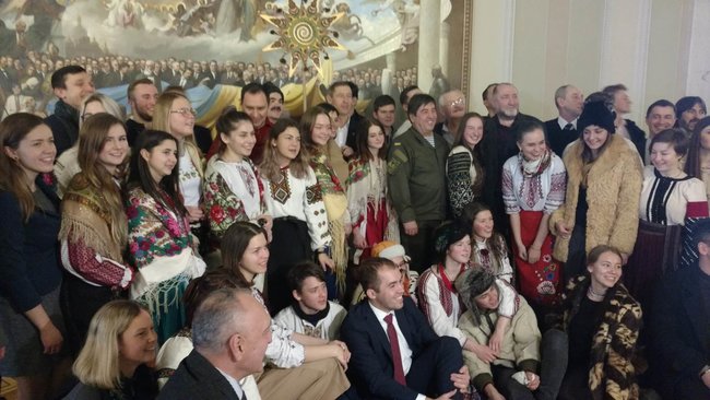 Парубий закрыл седьмую сессию Верховной Рады восьмого созыва 05
