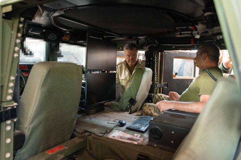 Легендарная 79-я ОДШБ, которая держит фронт под Марьинкой, получила дефицитные колеса для Хамви и банно-прачечные комплексы 05