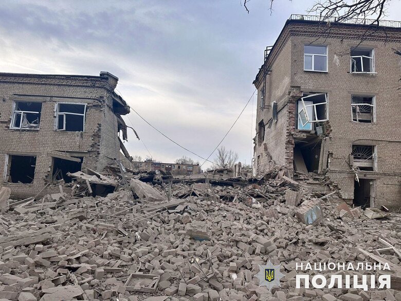 Последствия вражеских обстрелов Донбасса 08