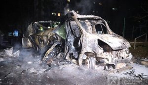 Наслідки масованої дронової атаки РФ на Харків: постраждали 32 людини, пошкоджено автівки та цивільну інфраструктуру. ФОТОрепортаж