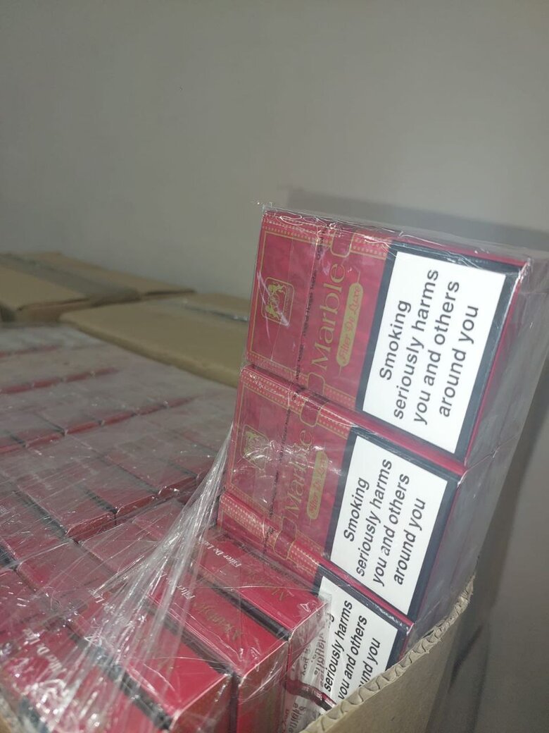 Контрабандні цигарки