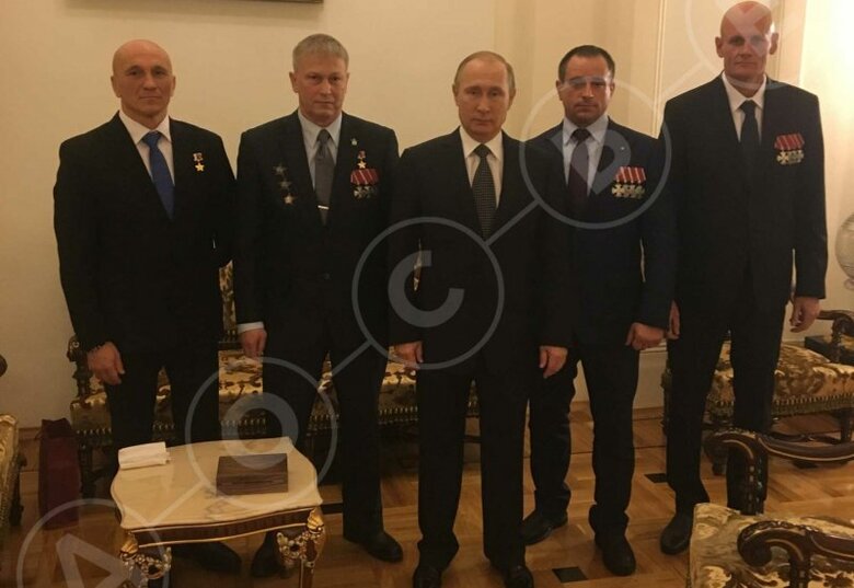 Головний командир вагнеріців Уткін підписується символом СС та вітається словом Хайль, - росЗМІ 01