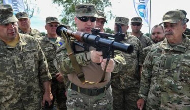 На Гончарівському полігоні відбулася демонстрація важких українських безпілотників, роботів-бронетранспортерів, нових гвинтівок, гранатометів, мінометів. ВІДЕО+ФОТОрепортаж