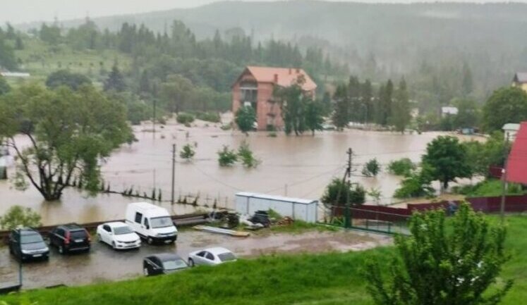 Через негоду затопило селище Східниця на Львівщині, - МВС. ВIДЕО