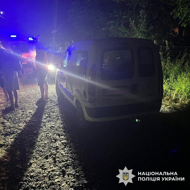 Мужчина выстрелил в автомобиль и ранил ребенка