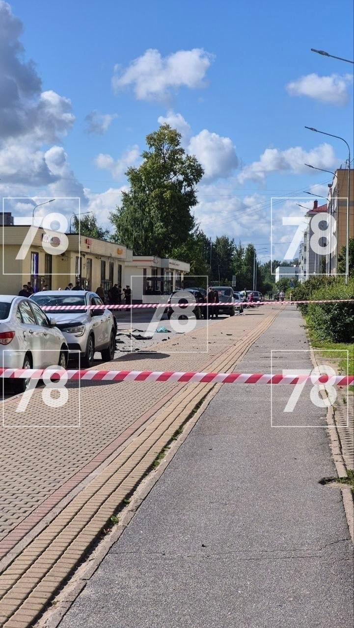 Car carrying a Russian lieutenant-colonel explodes in St Petersburg: details
