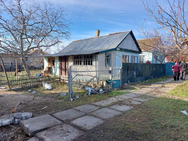 Последствия вражеского удара из ствольной артиллерии по Очакову 06