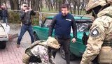 Учасників банди, які "вибивали" з людей гроші, затримали на Кіровоградщині. ФОТОрепортаж
