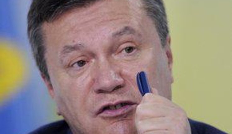Янукович в Одессе потребовал результат за ПР - грозит увольнением губернатору и мэру
