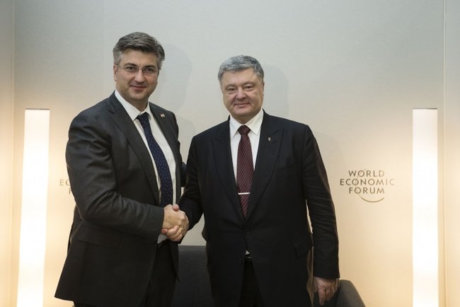 Порошенко провів зустріч із премєр-міністром Хорватії Пленковичем 01