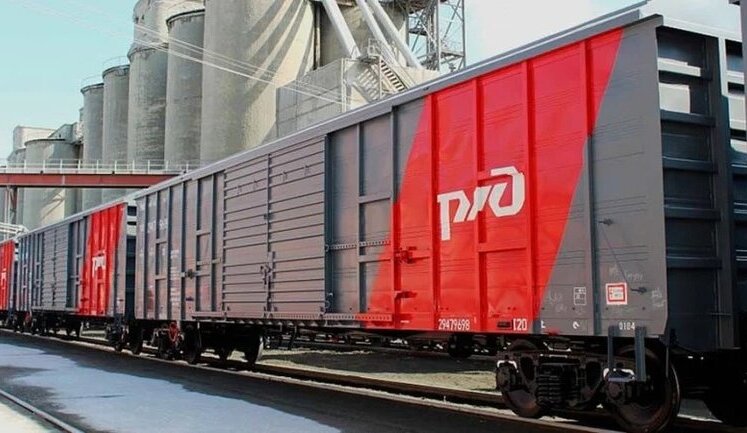 "Попиту немає": Виробництво вантажних вагонів у Росії обвалилося на 17% на тлі кризи в "РЖД"