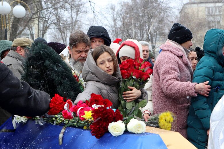 Обстріл Полтави 1 лютого: попрощалися із двома загиблими родинами