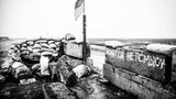 Два оттенка хаки