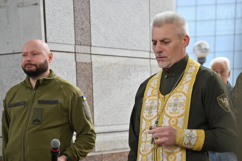 У Києві попрощалися з командиром роти стрілецького батальйону Олександром Пастухом (Добрим), який загинув у бою проти рашистів на Луганщині 26