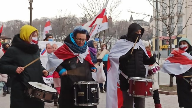 Марш солидарности с Беларусью прошел в центре Киева 12 Марш солидарности с Беларусью прошел в центре Киева 12