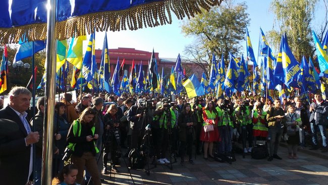 Марш УПА начался в центре Киева 05