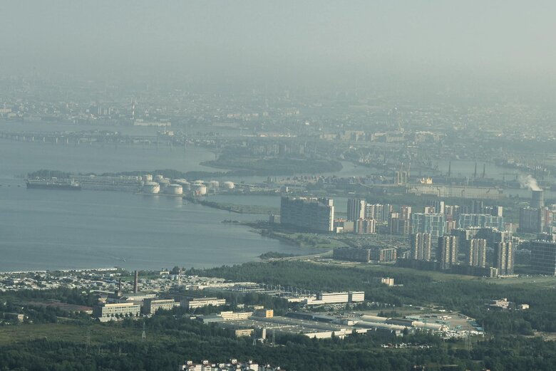 Сійярто полетів до Санкт-Петербурга