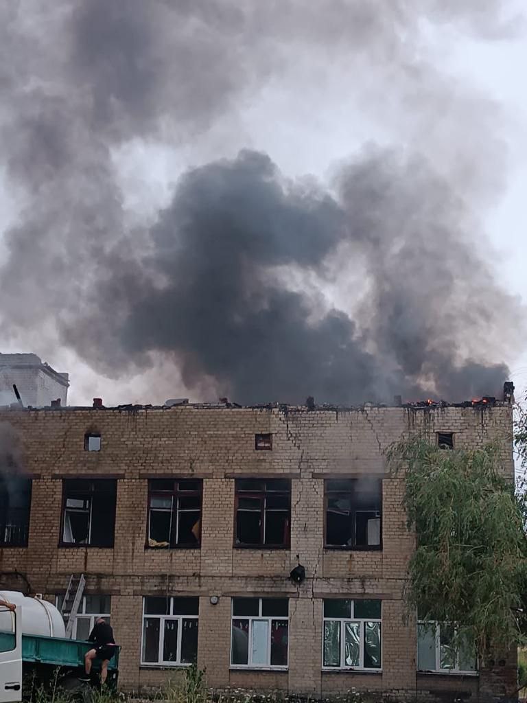 Оккупанты наносят ракетные удары по гражданской инфраструктуре Донецкой области. Бьют по учебным заведениям, - Кириленко 03