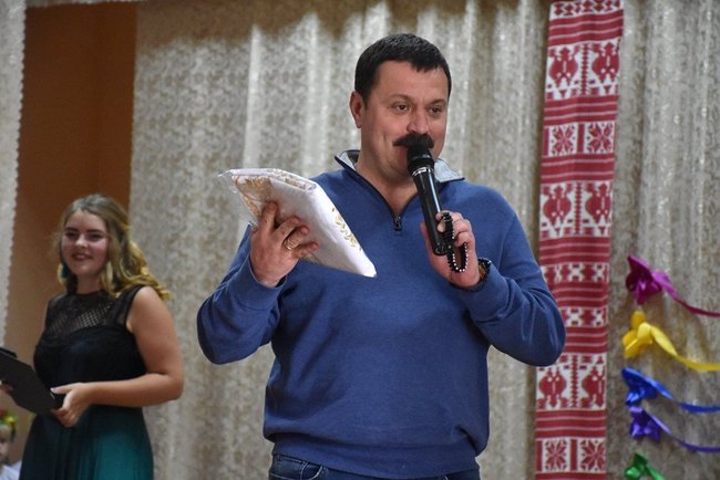Залишилися в живих: як кури, цукор, клони і Полякова з Винником зберегли депутатам мандати 11 Залишилися в живих: як кури, цукор, клони і Полякова з Винником зберегли депутатам мандати 11