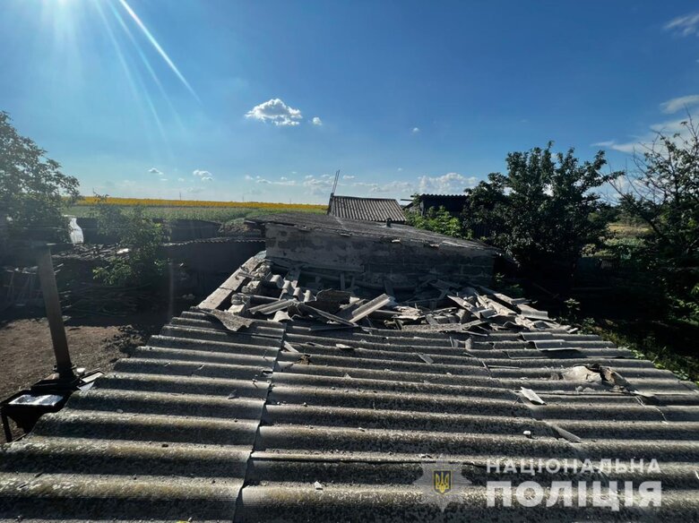 Некеровані ракети, С-300, РСЗВ: Росія завдала 44 удари за добу по Донеччині. Є загиблі, - Нацполіція 09