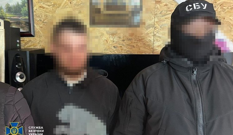 СБУ и Нацполиция задержали в Белой Церкви еще 3 дельцов, которые "зарабатывали" на уклонистах. ФОТОрепортаж