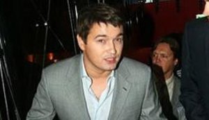 Ющенко любит технику и может случайно позвонить друзьям. ФОТОрепортаж