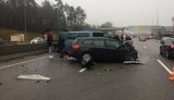 Под Киевом столкнулись 8 автомобилей, два человека пострадали, - полиция. ФОТОрепортаж
