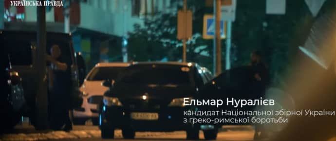 Низка чиновників відвідує столичні ресторани у комендантську годину, серед них - директор департаменту КМДА Никоряк та заступник генпрокурора Мустеца. Кличко вже відреагував 03