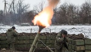 Артилерія військ РФ калібру 152 та 122 мм веде вогонь по позиціях українських воїнів в районі Донецька, - Бутусов