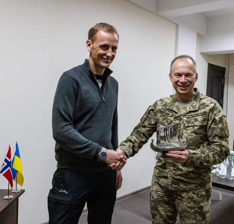Сирський та Крістофферсен
