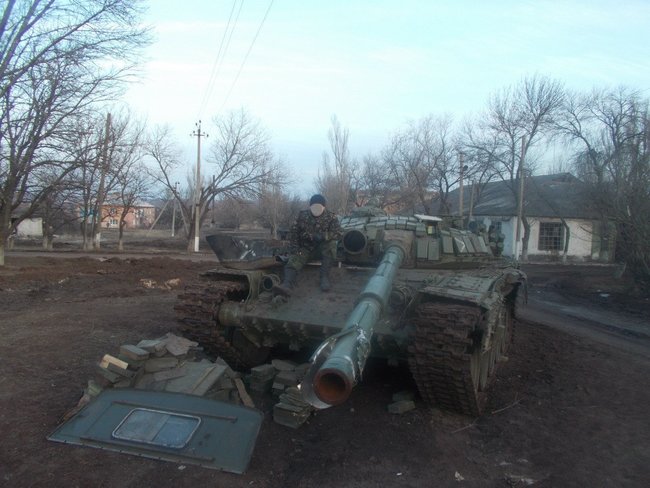 InformNapalm разоблачил фейк оккупантов про отобранный у укропов танк и доказал его принадлежность армии РФ 05 InformNapalm разоблачил фейк оккупантов про отобранный у укропов танк и доказал его принадлежность армии РФ 05