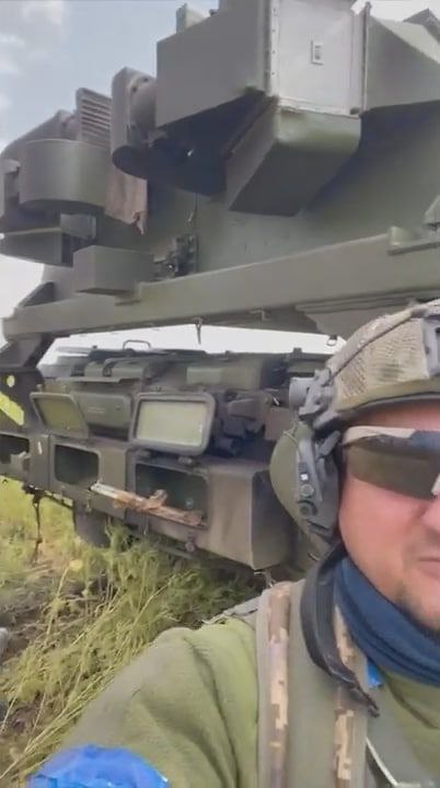 ВСУ затрофеили редкий российский РЛК Зоопарк-1М на Харьковщине 02