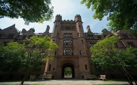 Фонд Пінчука запускає першу програму для українських ветеранів у Єльському університеті